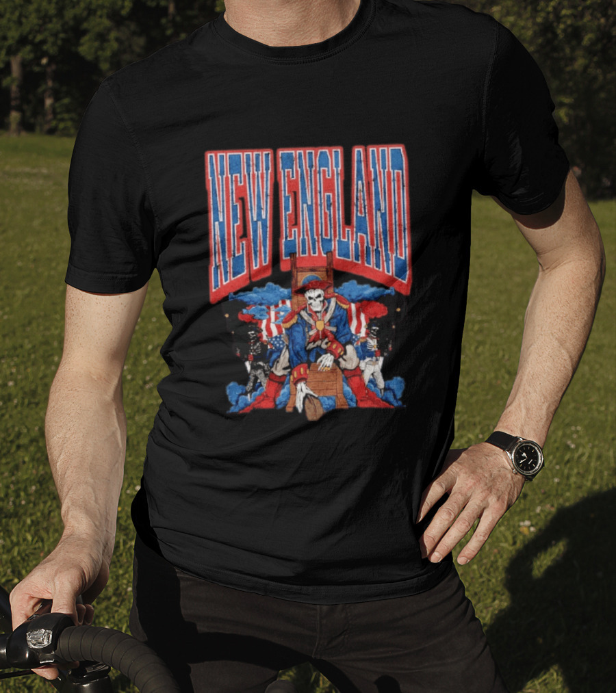 New England Skeleton Pirates Patriots Football American Flag T-Shirt