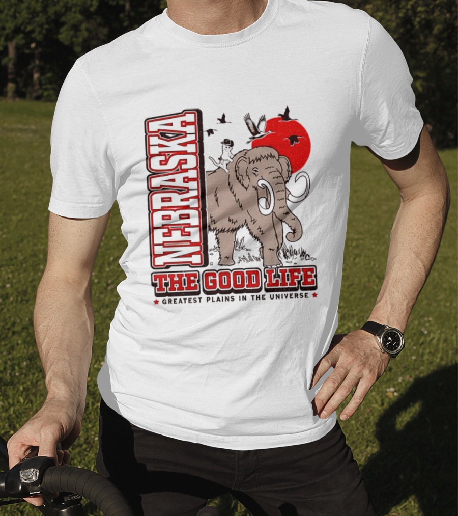 Nebraska The Good Life Greatest Plains In The Universe Mammoth Scene T-Shirt