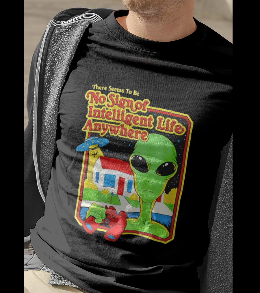 There Seems To Be No Sign Of Intelligent Life Anywhere Alien Green Martian Binoculars Retro Comic T-Shirt