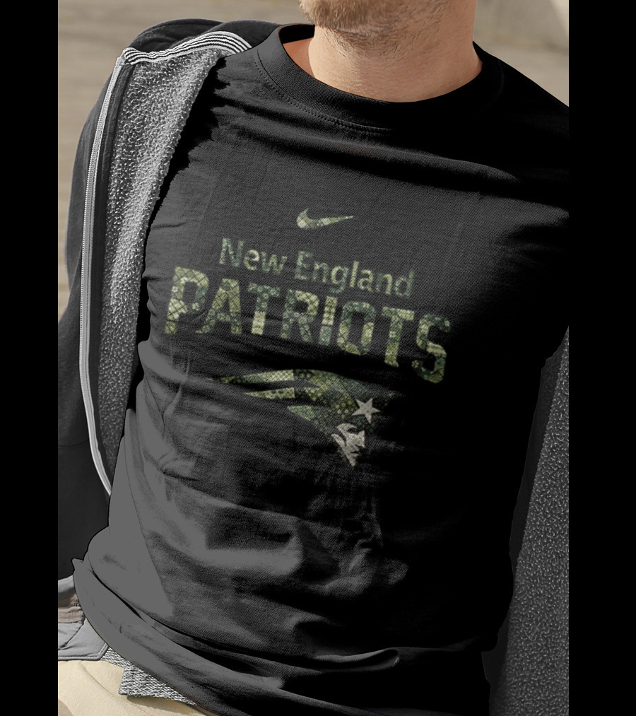 New England Patriots Snoopy Who Needs Luck T-Shirt