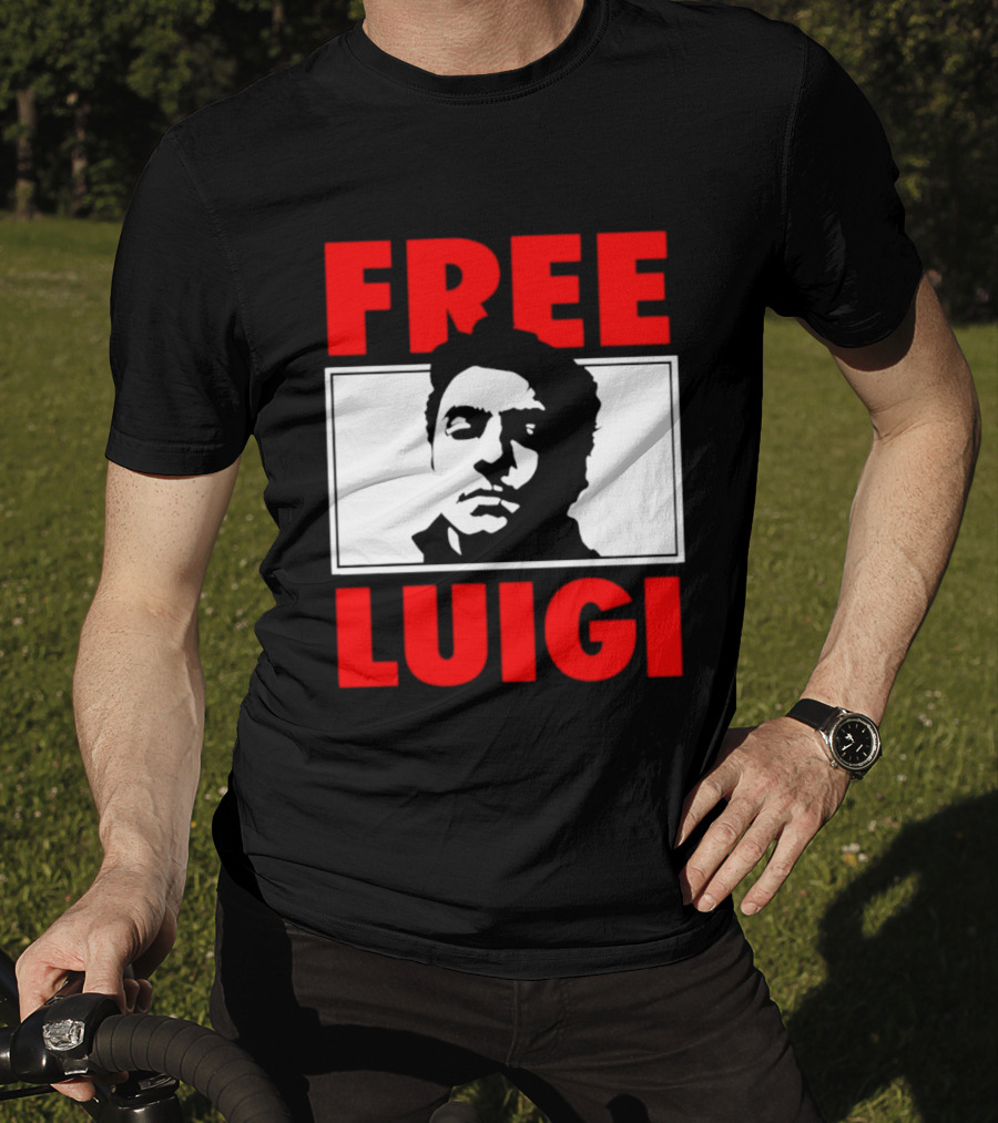 Free Luigi Mangione Shot Face Red T-Shirt