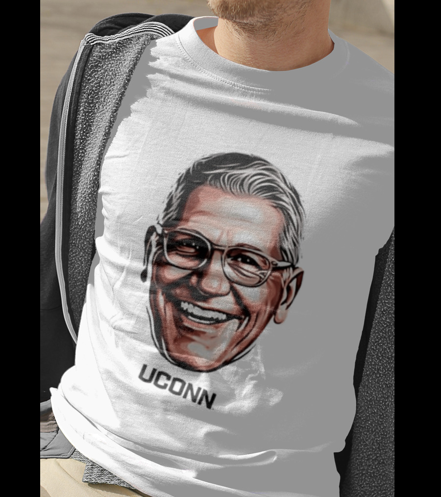 Geno Auriemma UConn Women's Basketball Coach Big Face T-Shirt