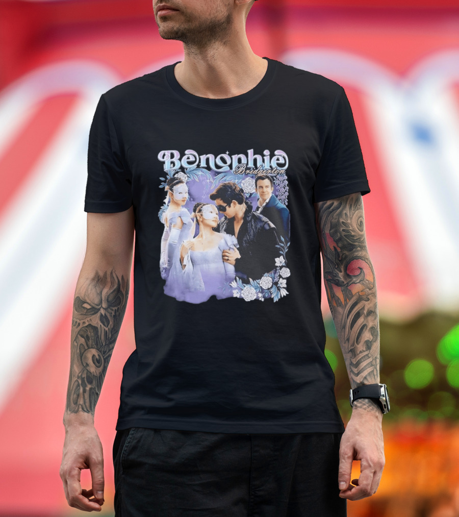 Benophie Bridgerton Romance Masquerade Fantasy Roses T-Shirt