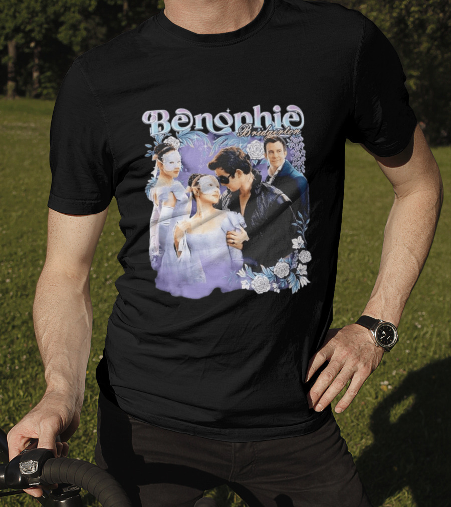 Benophie Bridgerton Romance Masquerade Fantasy Roses T-Shirt