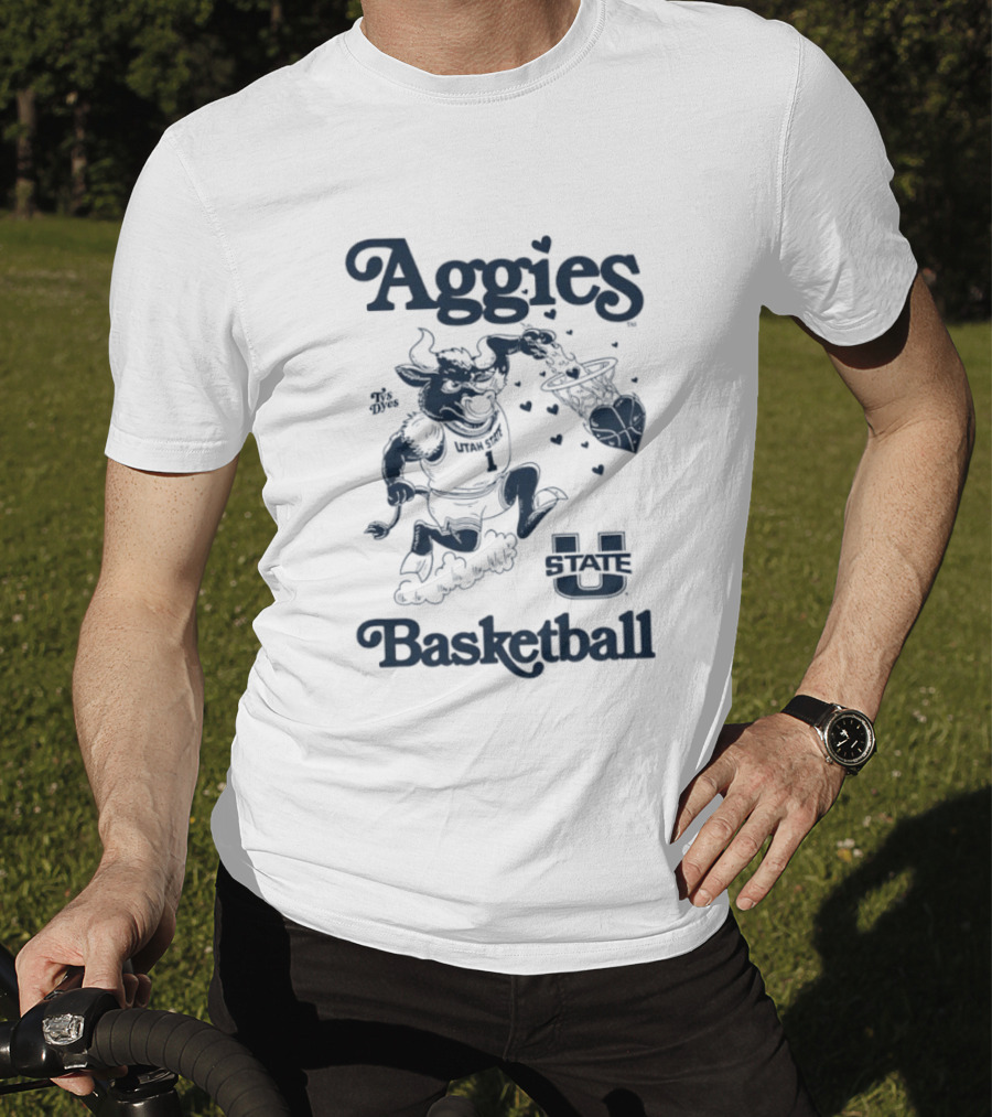 Aggies Basketball Big Blue Utah State Logo Bull Dunking T-Shirt