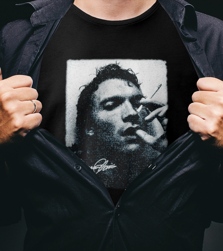 Ilya Rozanov Cigarette Portrait Cursive Signature T-Shirt