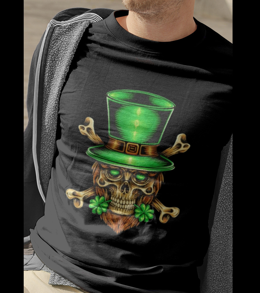 Leprechaun Irish Skull Clover Crossbones Green Top Hat St Patrick's Day T-Shirt