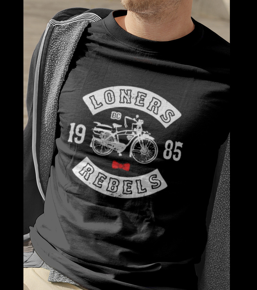 Loners Rebels 1985 Bicycle Club Vintage Motorcycle Red Bowtie T-Shirt
