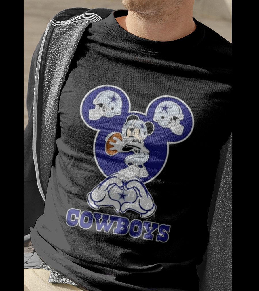 Dallas Cowboys Mickey Mouse Heart Hands Football Helmets T-Shirt