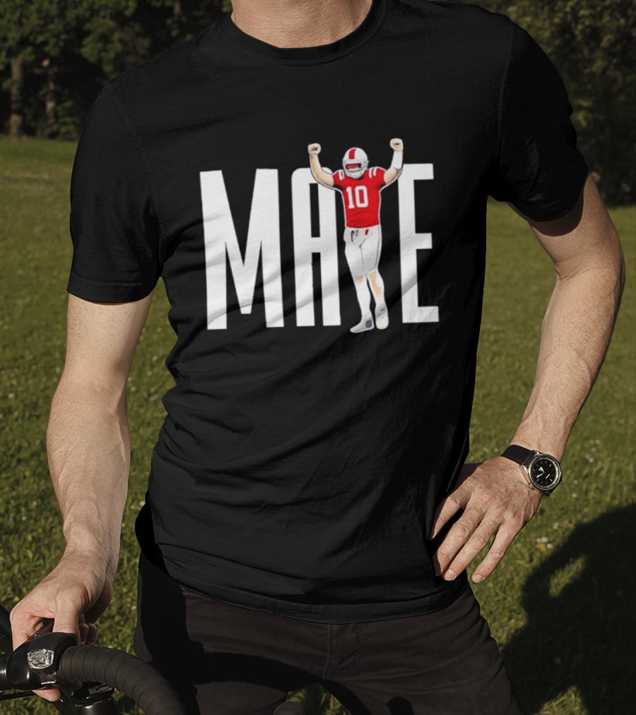 MAYE 10 New England Football Legend In The Making T-Shirt