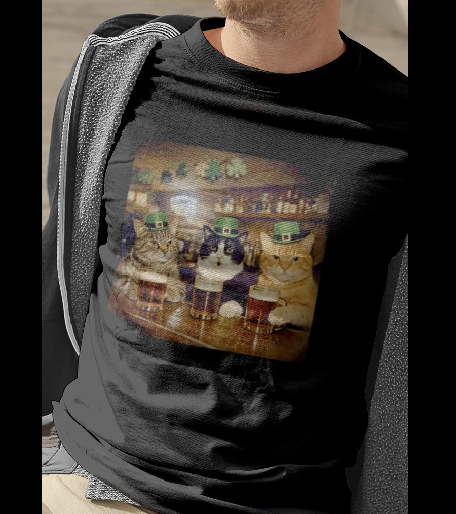 Saint Patrick's Day Cats With Green Hats Cheers T-Shirt
