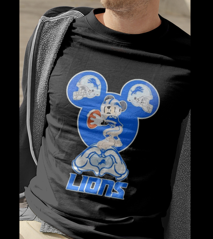 Detroit Lions Mickey Mouse Football Heart Helmets T-Shirt
