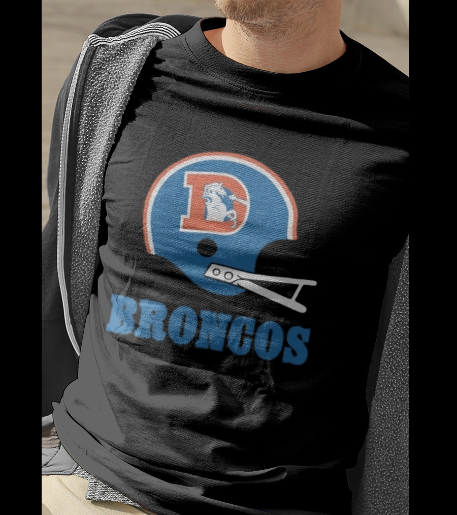 Denver Broncos Retro Football Helmet Graphic Broncos T-Shirt