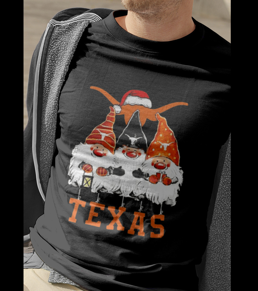 Texas Longhorns Christmas Gnomes Festive Decor T-Shirt