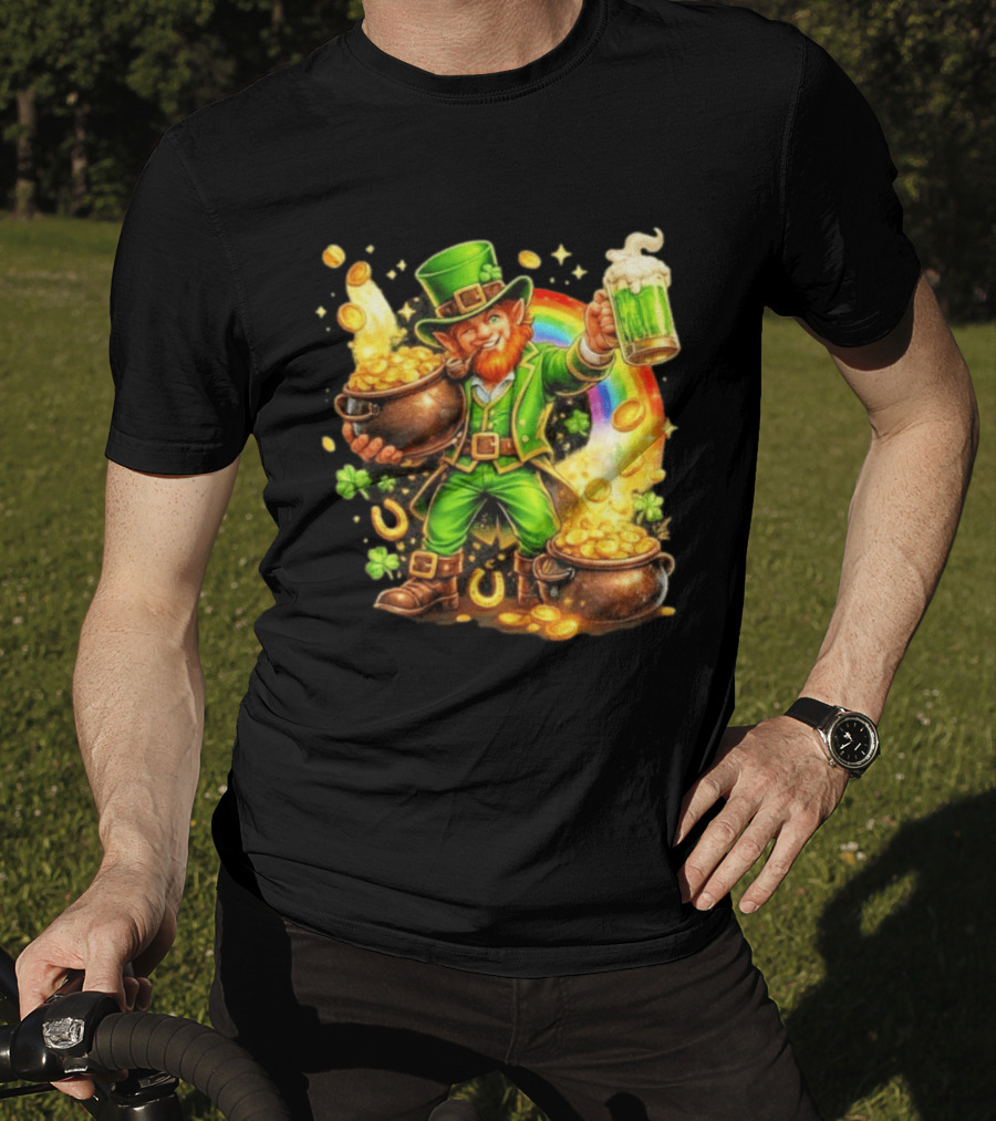 St Patricks Day Irish Leprechaun Cheers With Pot Of Gold And Rainbow Luck T-Shirt