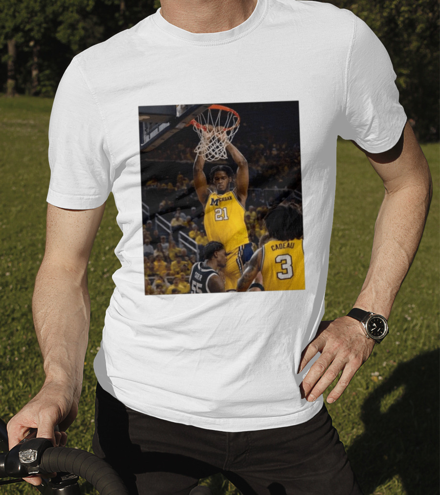 Morez Johnson Jr. Dunk Michigan Vs Carr Cadeau Basketball Moment T-Shirt