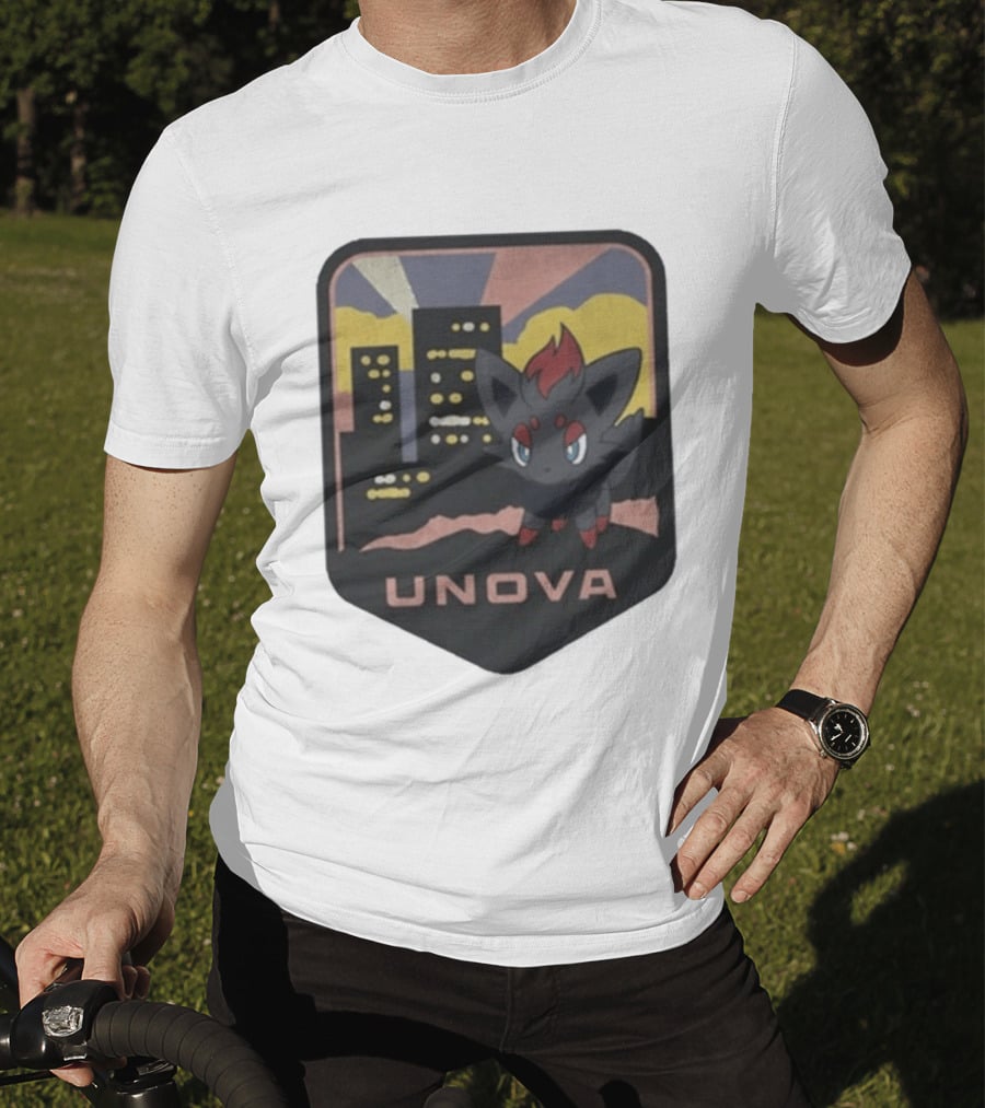 Unova Pokémon Zorua City Nightscape T-Shirt