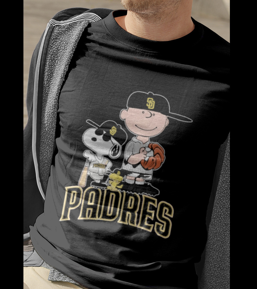 Padres Snoopy Charlie Brown Woodstock Baseball Peanuts T-Shirt