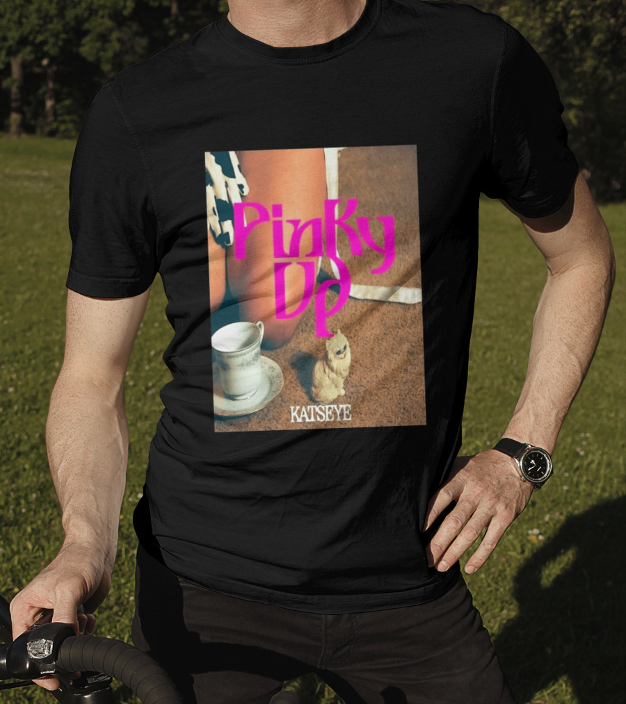 Katseye Pinky Up Vintage Cup And Cat Figurine T-Shirt