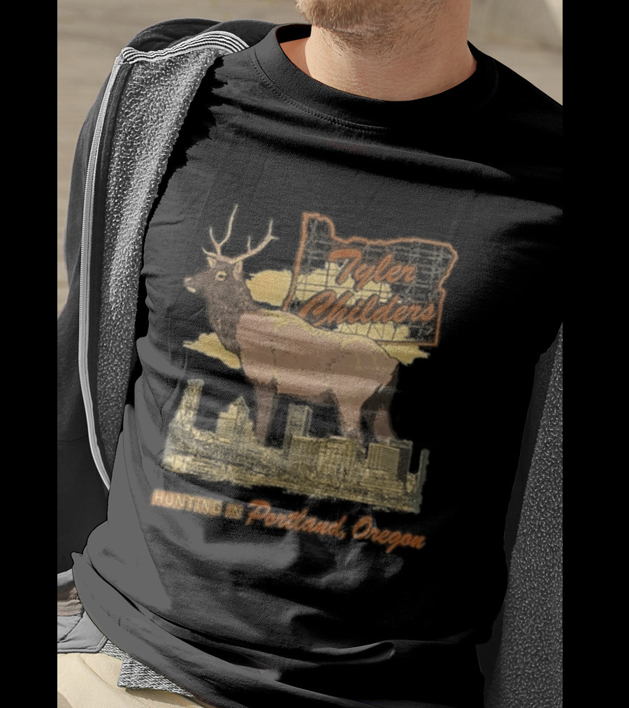 Tyler Childers Portland Oregon Hunting Deer T-Shirt
