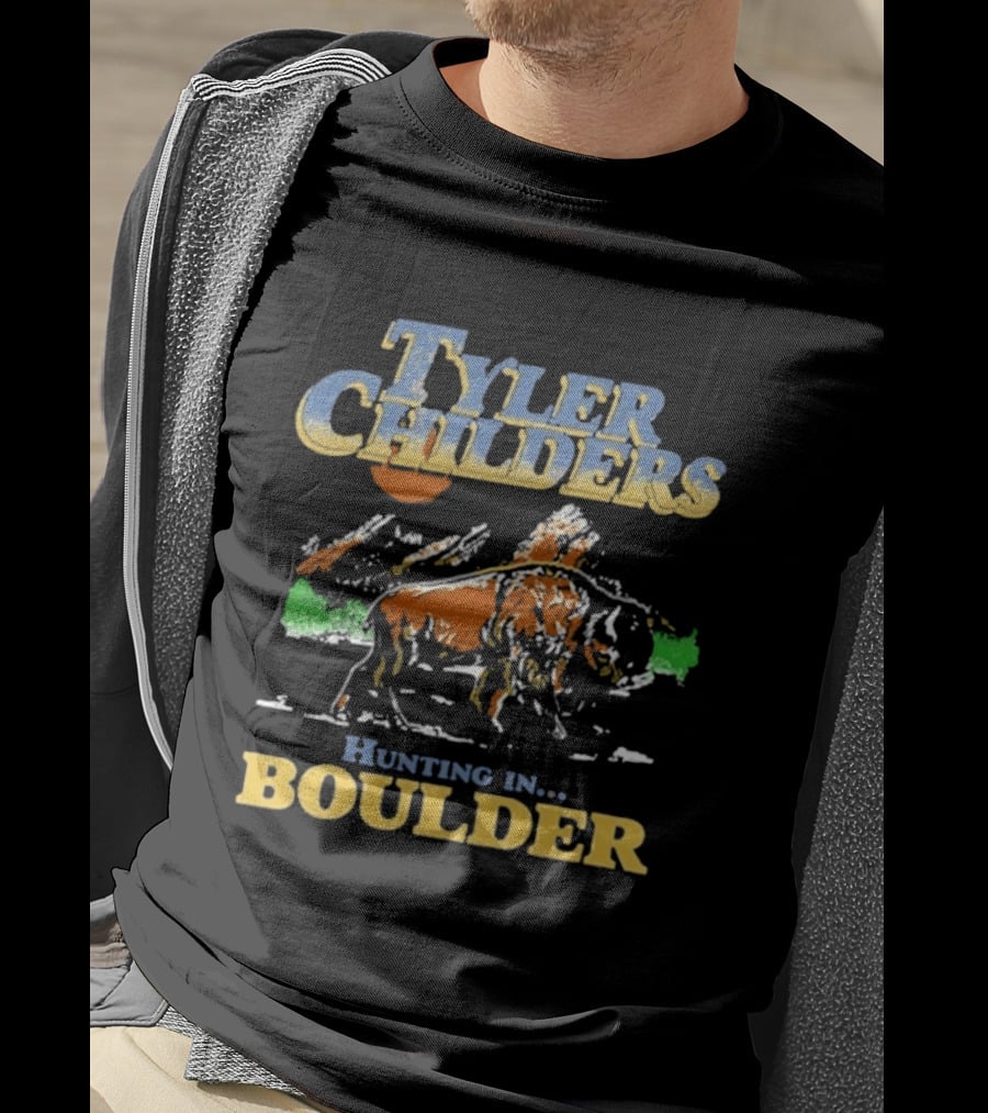 Tyler Childers Hunting In Boulder Event Buffalo Scene T-Shirt