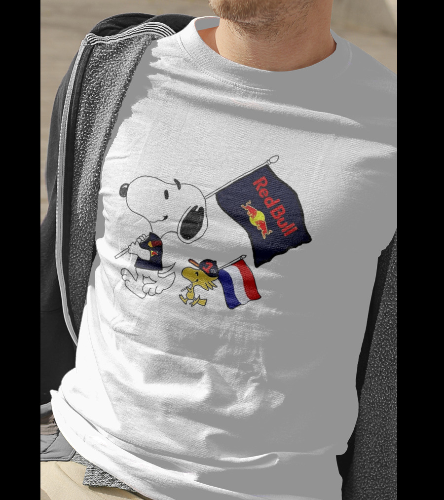 Snoopy Woodstock Red Bull Racing F1 Flag Peanuts Character Collaboration T-Shirt
