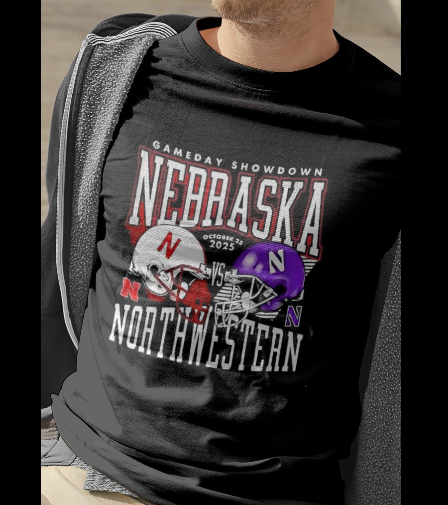 Nebraska Cornhuskers Northwestern Wildcats Gameday Showdown 2025 Helmet Matchup T-Shirt