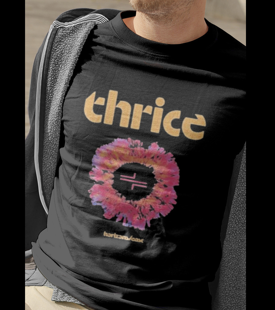 Thrice Horizons East Album Colorful T-Shirt