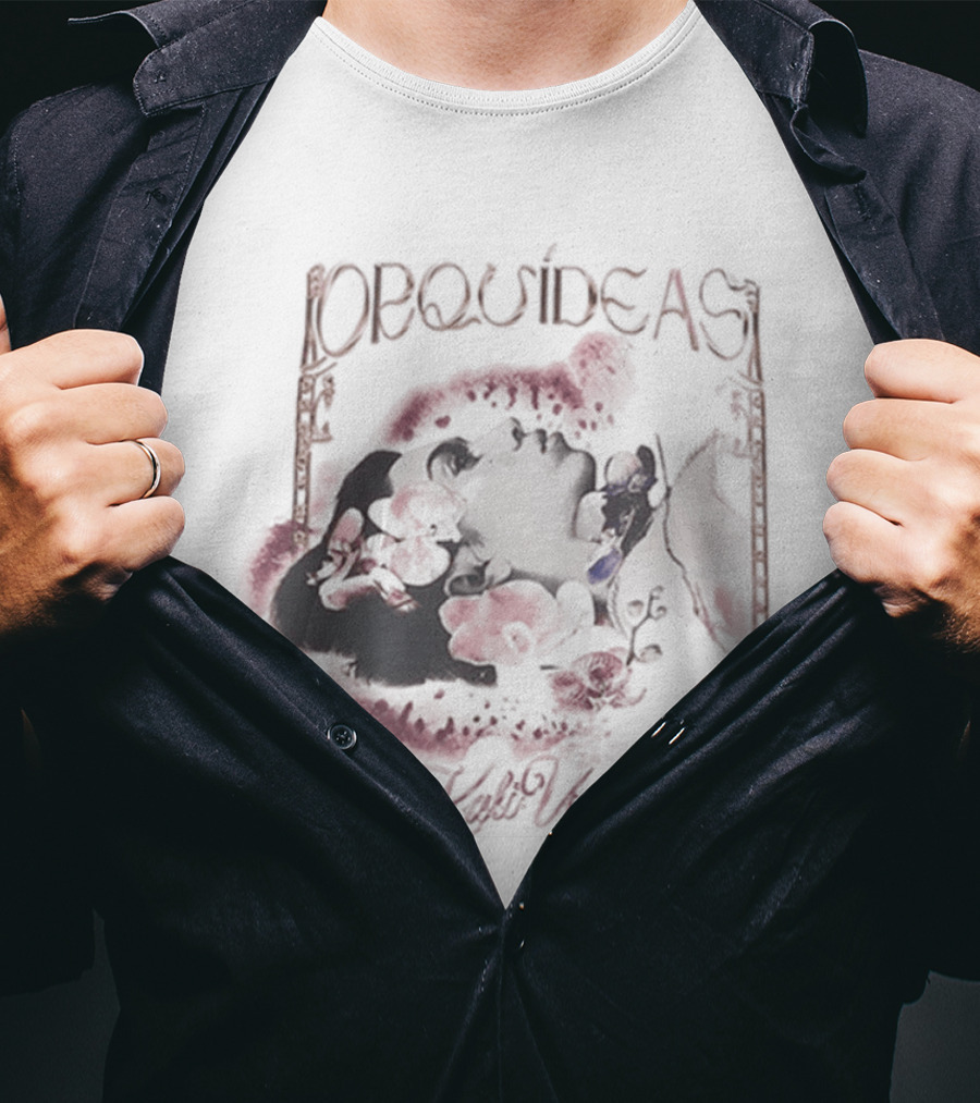 Orquídeas Kali Uchis Floral Concept T-Shirt