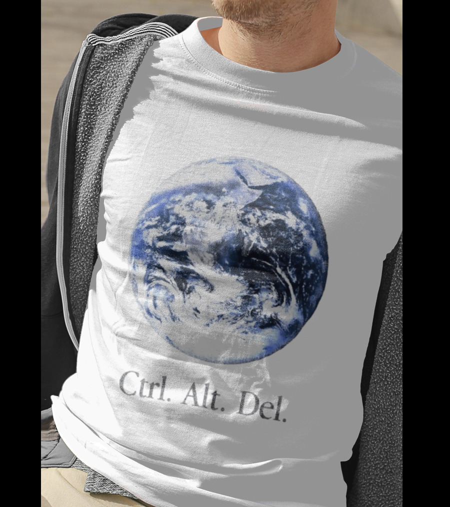 Earth Ctrl Alt Del Retro Computing Humor T-Shirt