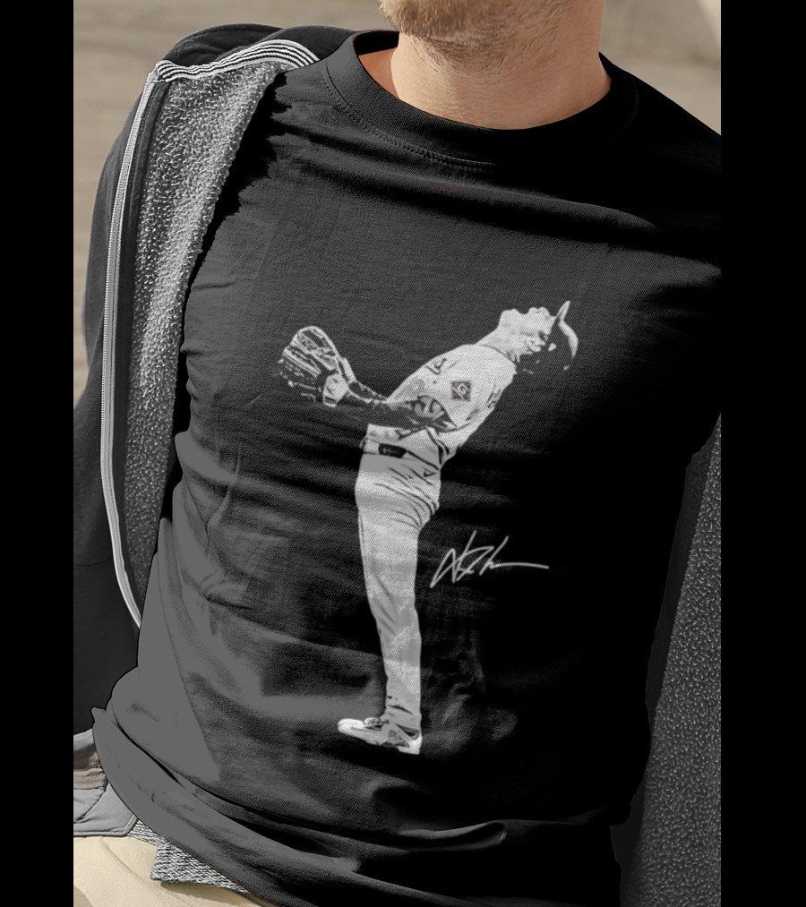 Yoshinobu Yamamoto Los Angeles Dodgers 2026 Player Action Pose T-Shirt