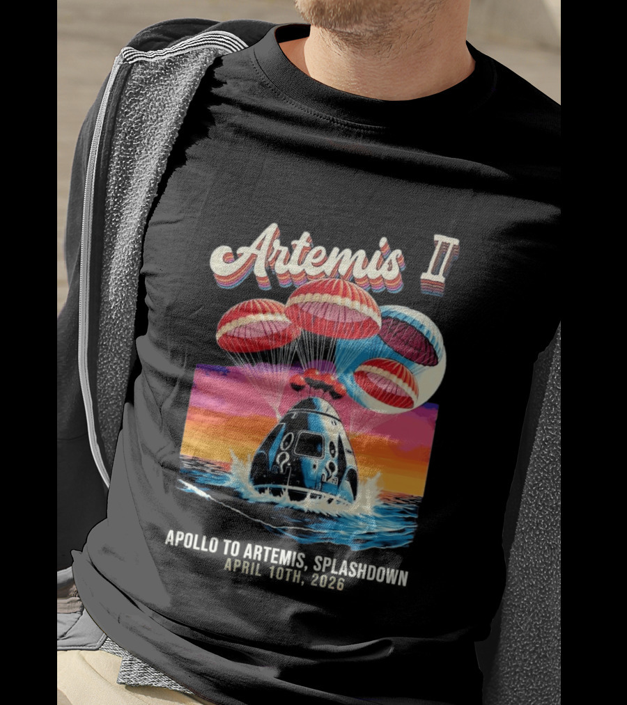Artemis II Astronauts Splashdown Parachute Capsule Ocean T-Shirt