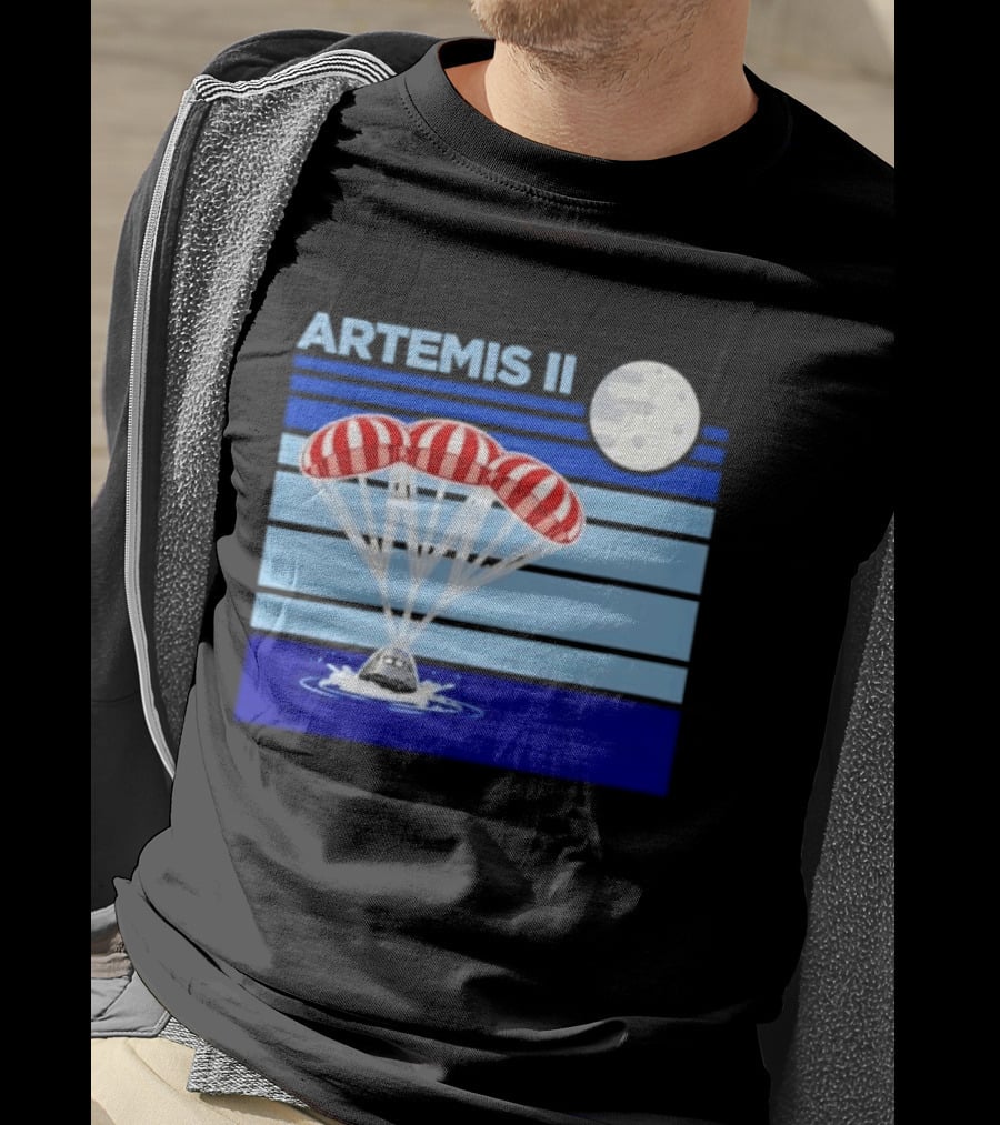 Artemis II Splashdown Red Parachutes Lunar Moon Landing T-Shirt