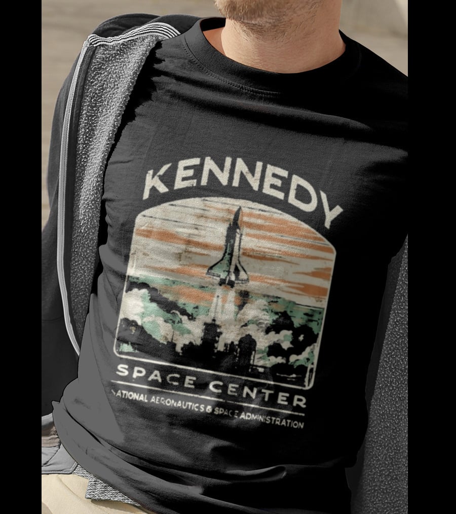 Kennedy Space Center Shuttle Launch NASA Vintage National Aeronautics And Space Administration T-Shirt