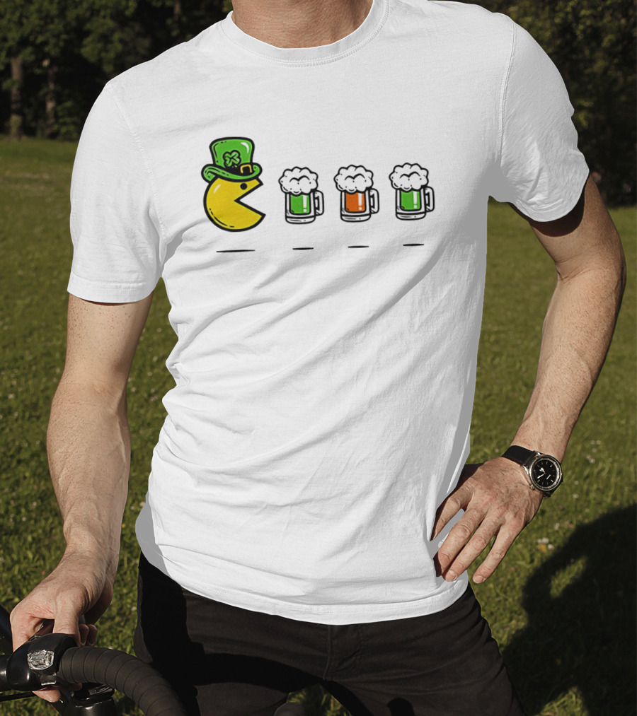 Pac Man St Patrick's Day Leprechaun Hat With Green Beer S T-Shirt