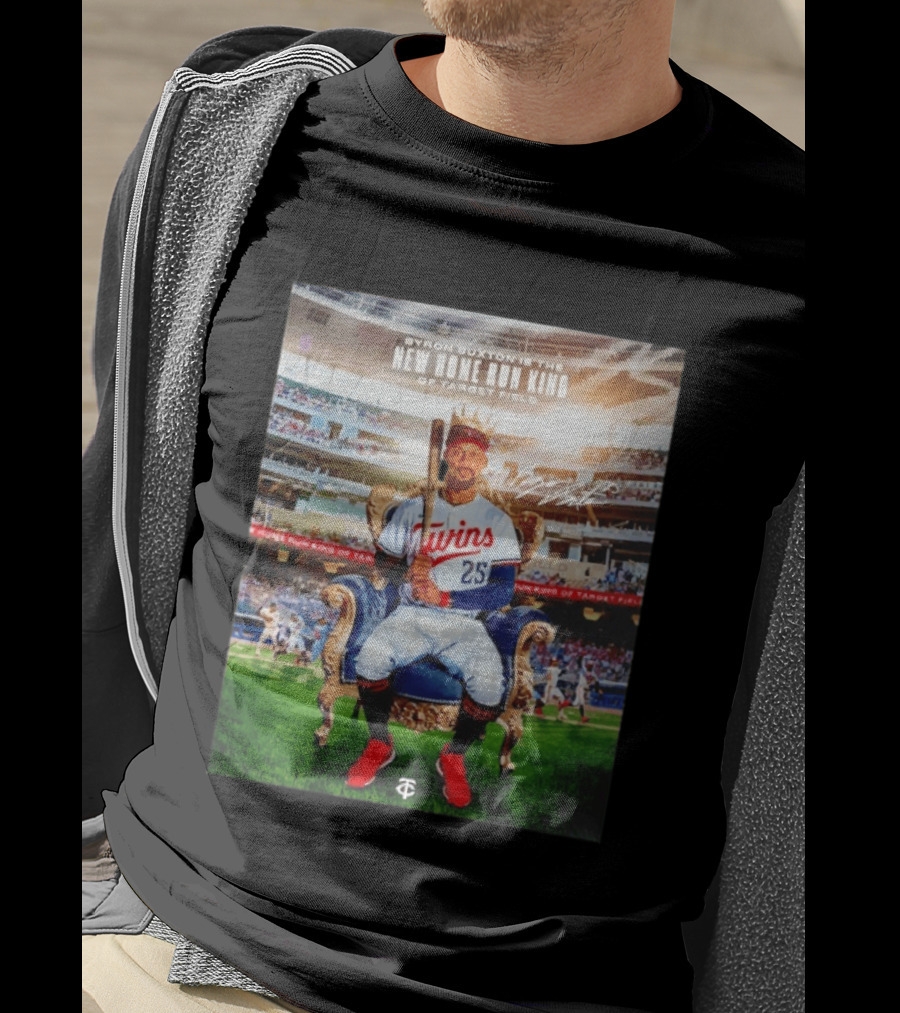 Byron Buxton New Home Run King Target Field Minnesota Twins 25 Throne Crown T-Shirt