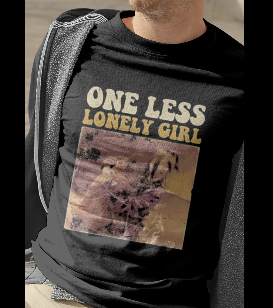 Billie Eilish Justin Bieber One Less Lonely Girl Vintage Style Hug Scene T-Shirt