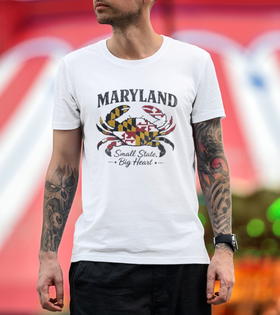 Maryland Crab Small State Big Heart Flag T-Shirt