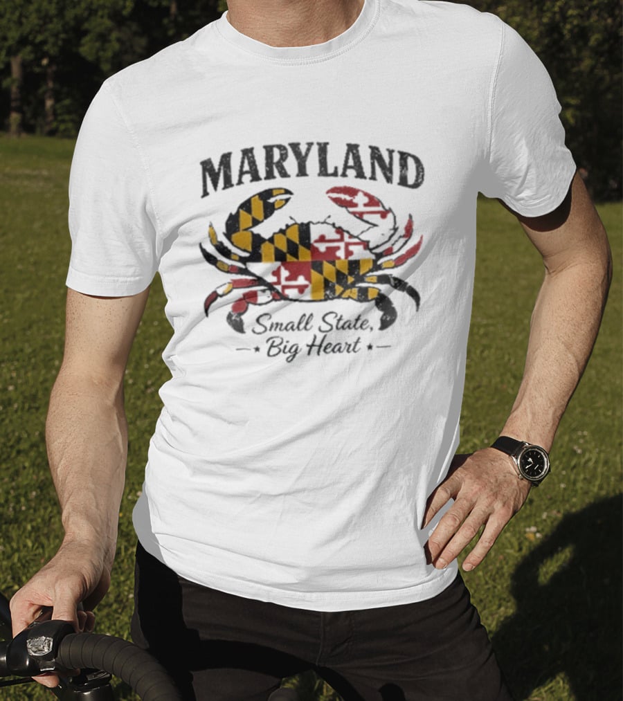Maryland Crab Small State Big Heart Flag T-Shirt