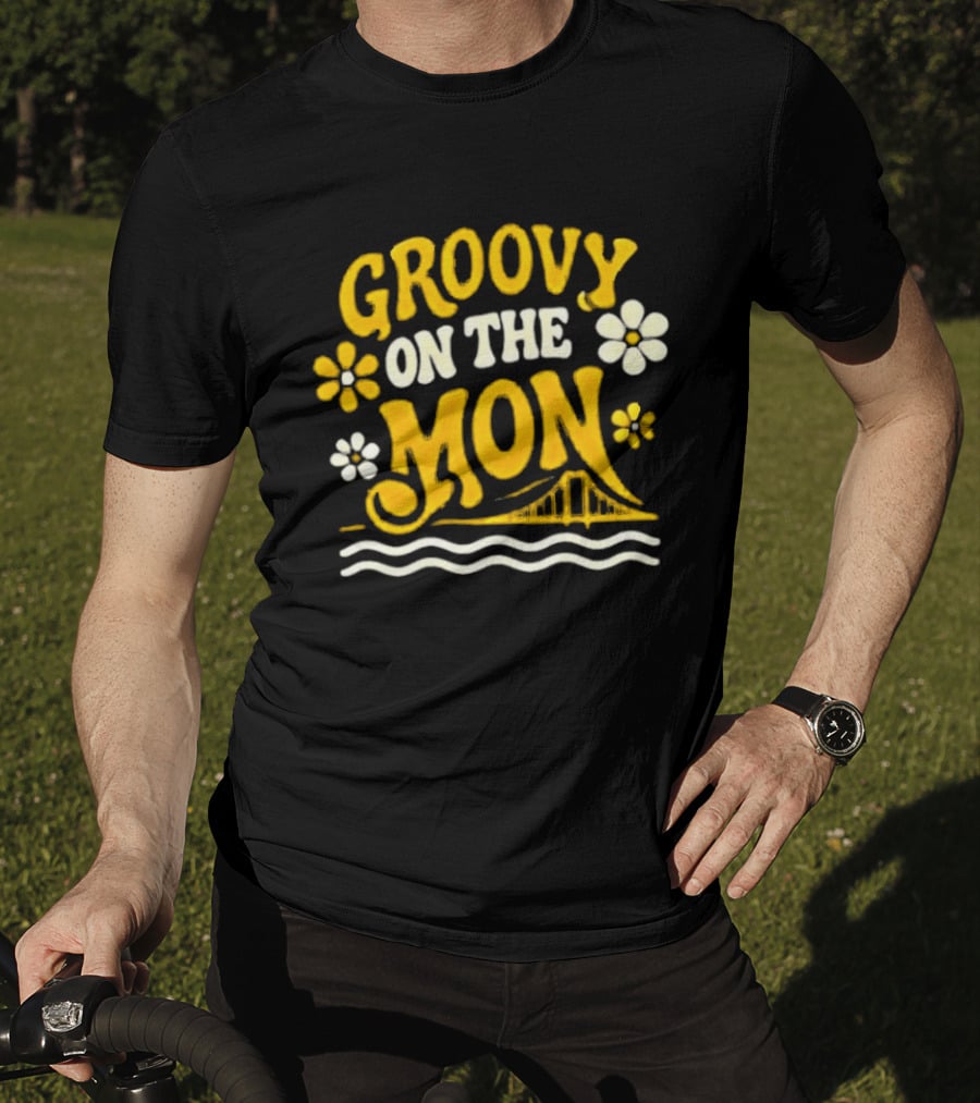 Pittsburgh Riverhounds SC Groovy On The Mon With Flowers And Bridge T-Shirt