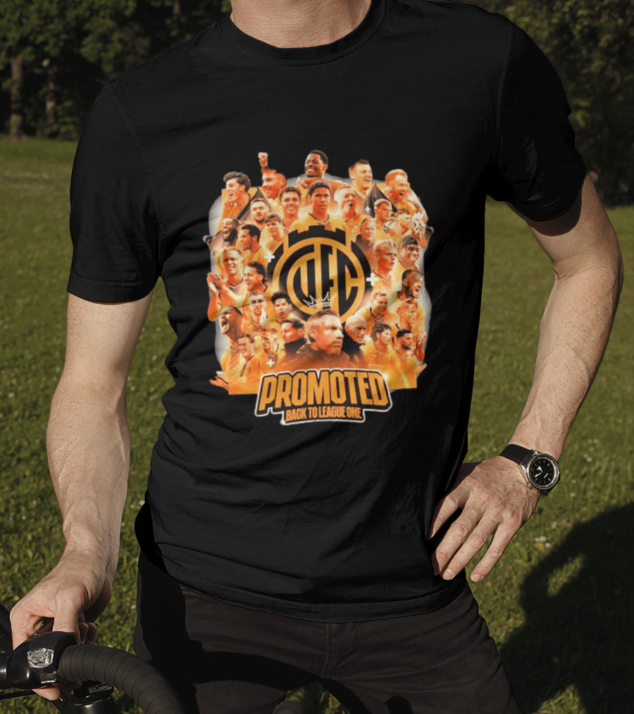Cambridge United FC Promoted Back To League One 2026 Team Celebration Montage T-Shirt