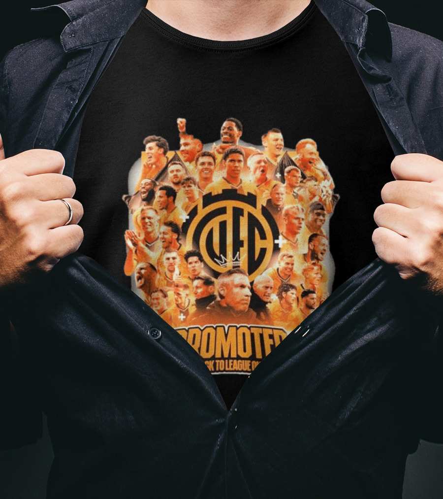 Cambridge United FC Promoted Back To League One 2026 Team Celebration Montage T-Shirt