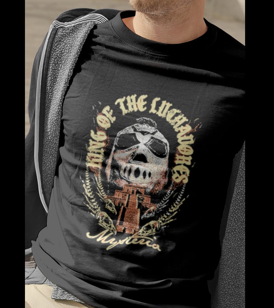 King Of The Luchadores Mysterio Aztec Pyramid Mask T-Shirt