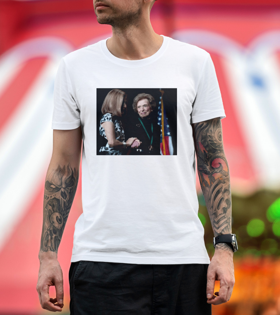 Doris Fisher Co Founder Of The Gap Remembering Legacy And Contributions T-Shirt