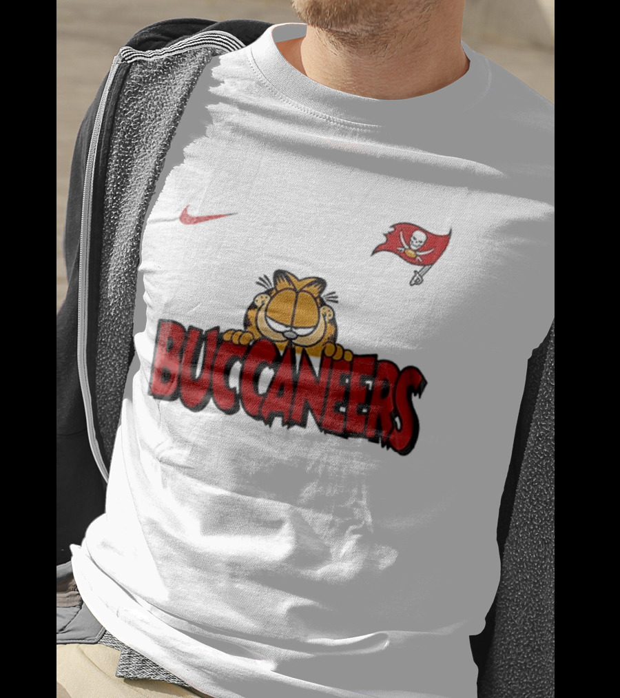 Nike Tampa Bay Buccaneers Garfield Football Fan Art NFL T-Shirt