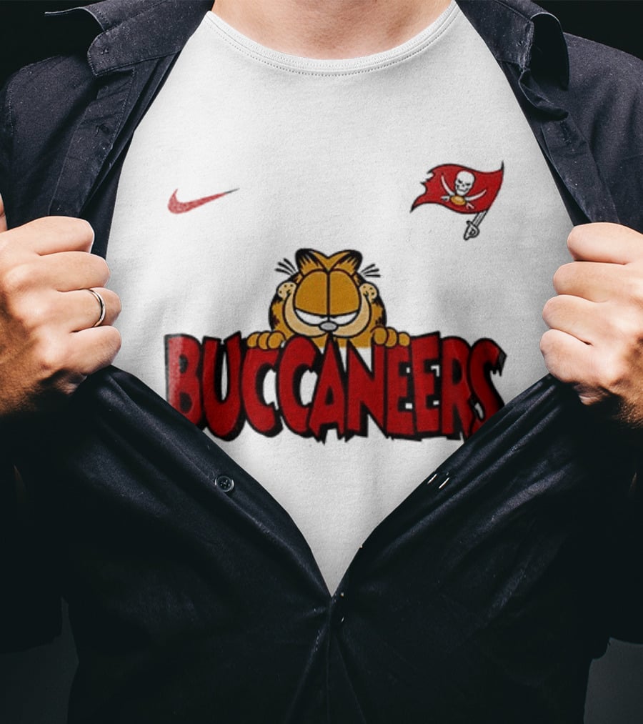 Nike Tampa Bay Buccaneers Garfield Football Fan Art NFL T-Shirt