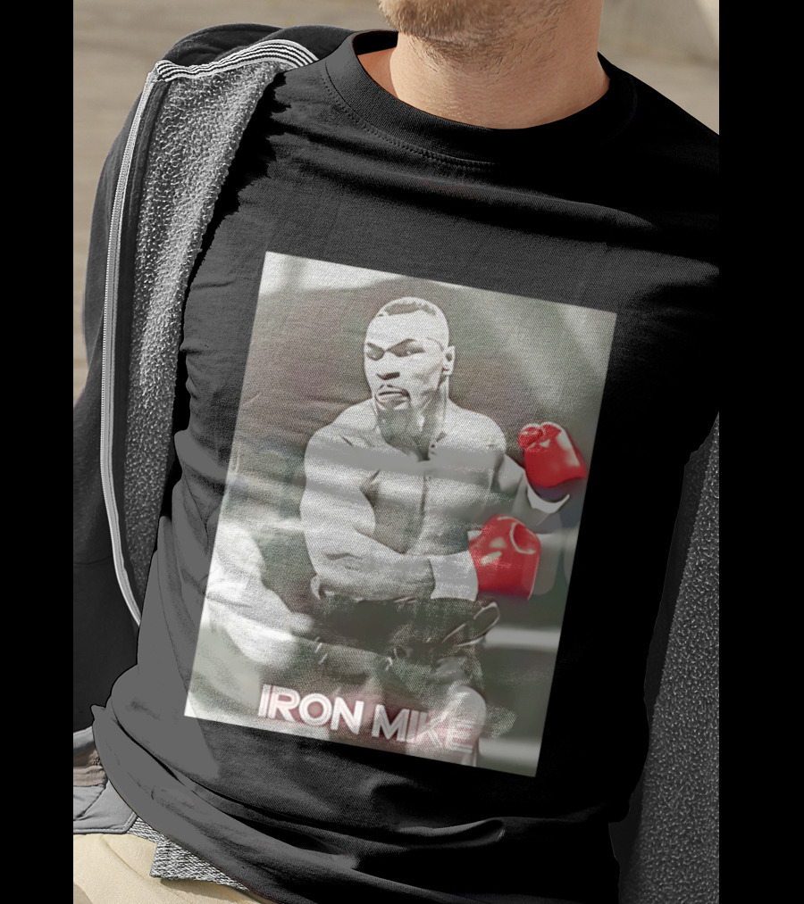 Boxing Legend Iron Mike Tyson Vintage Style Red Gloves T-Shirt