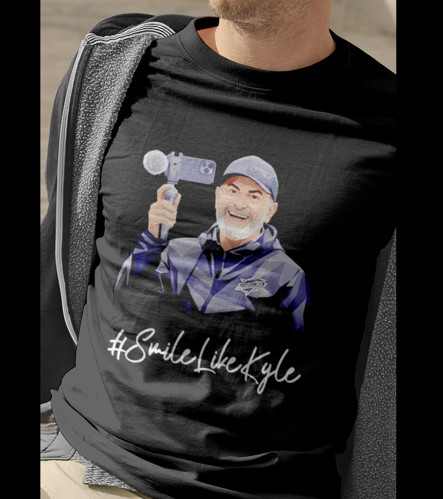 #SmileLikeKyle RIP Memorial Vlogger 720 T-Shirt