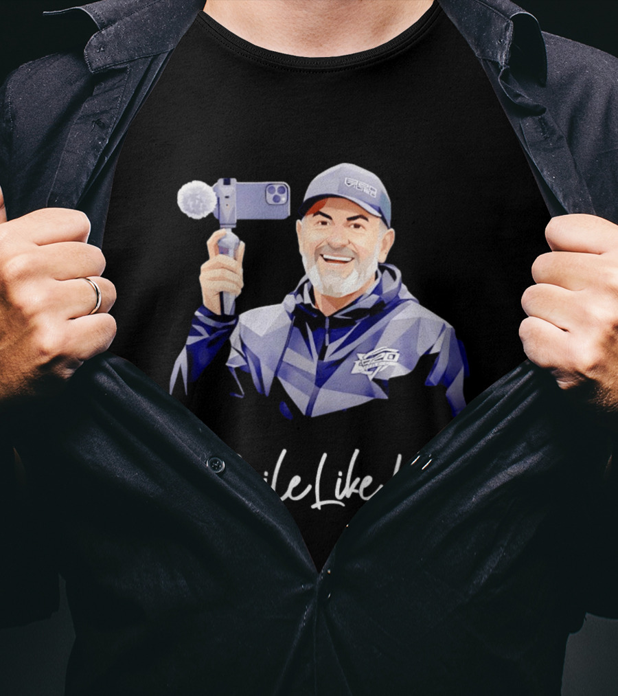 #SmileLikeKyle RIP Memorial Vlogger 720 T-Shirt