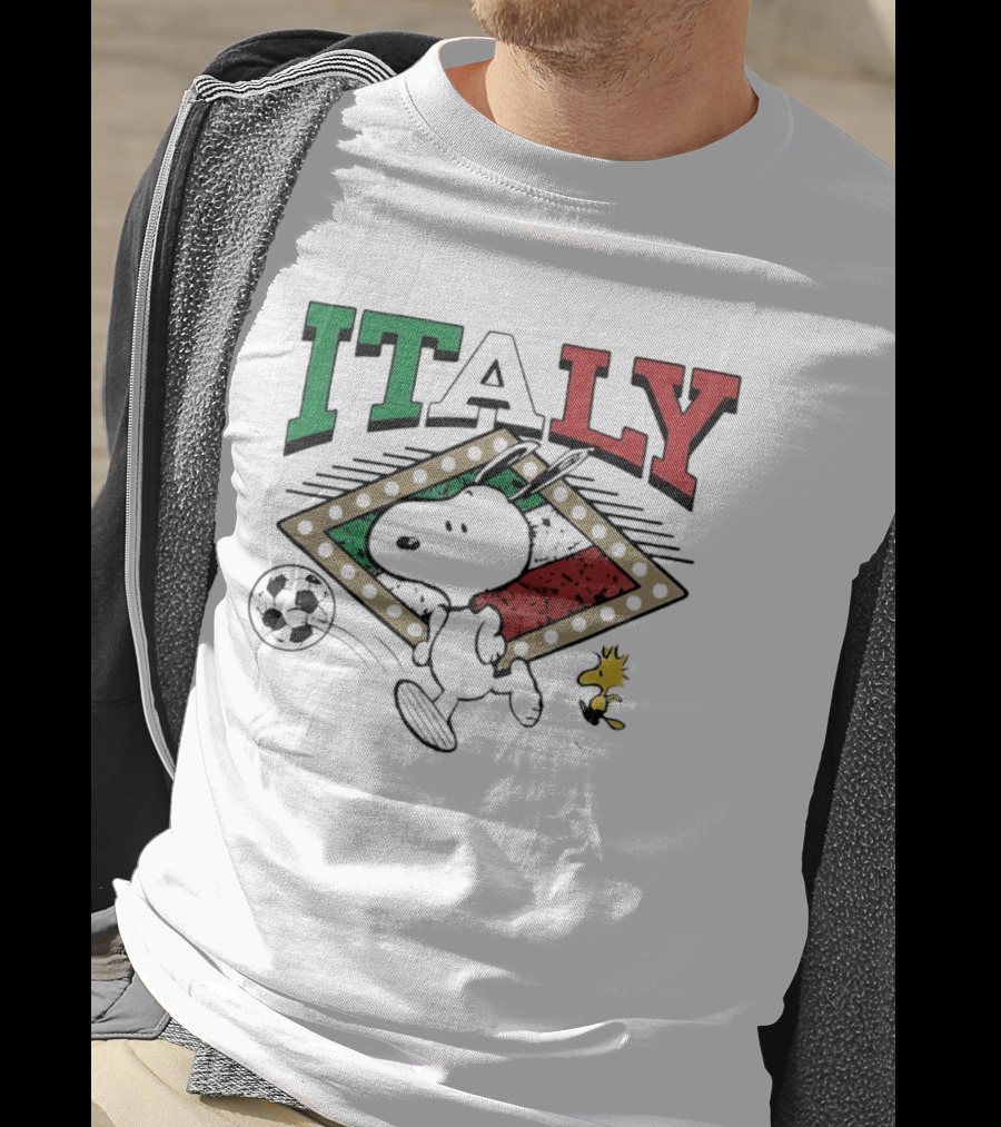 Italy Snoopy Woodstock Peanuts Soccer Team T-Shirt